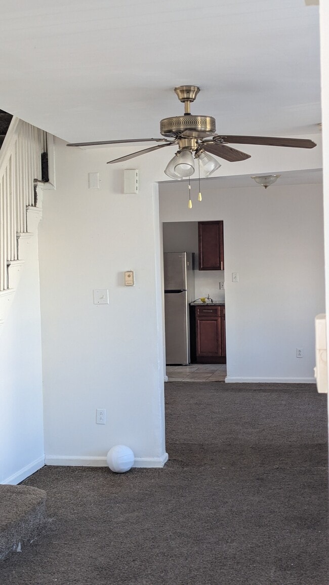 Building Photo - 1704 Georges Ln