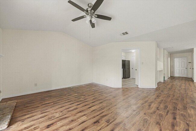 Foto del edificio - 2504 Brook Hollow Ct
