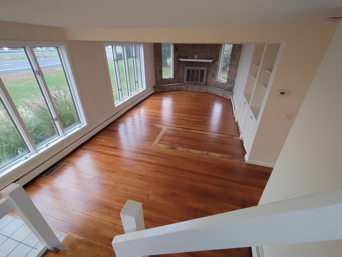 1705 Wampanoag Trl, Barrington, RI 02806 House Rental in Barrington