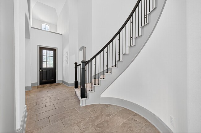 Foto del edificio - 9702 Lauren Briar Ln