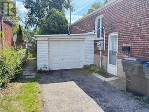 Building Photo - 83 Clonmore Dr