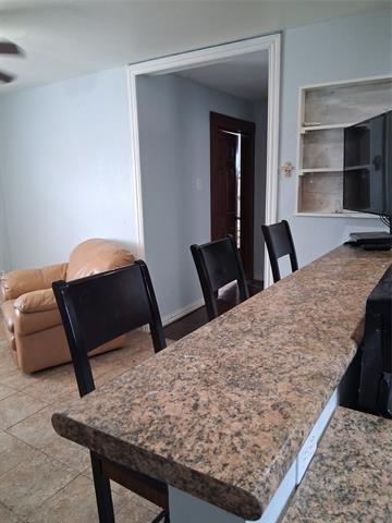 Foto del edificio - 1584 Kelly Rd
