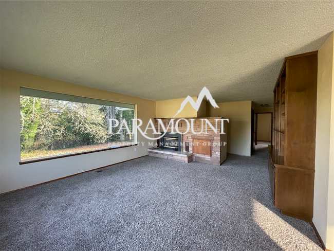 Foto del edificio - Tucked Away Upper 2 Bedroom Duplex in Port Orchard