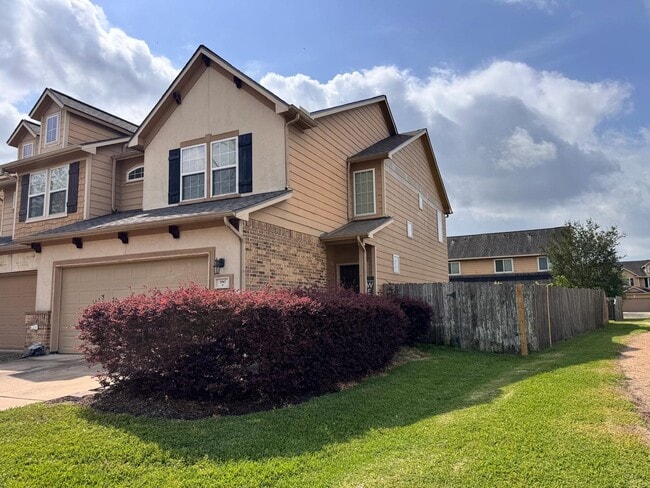Building Photo - 3947 Calgary Cir