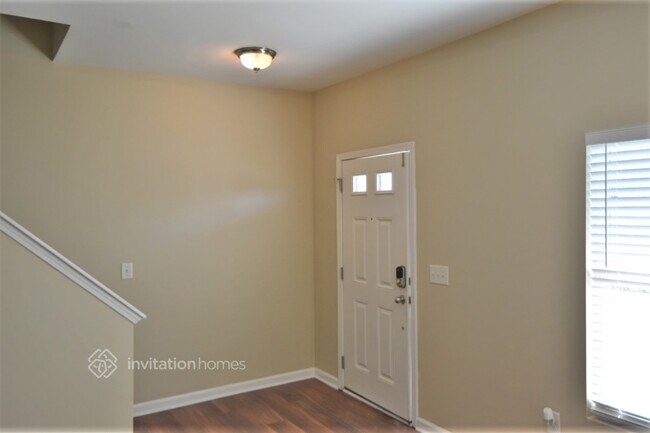 Building Photo - 5011 Miller Dr