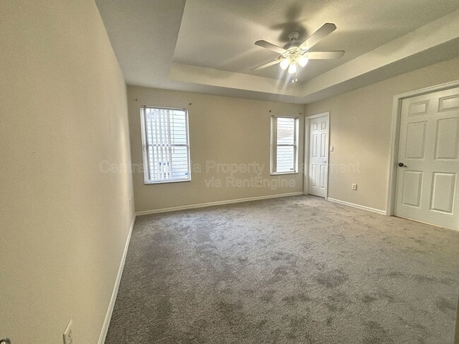 Building Photo - 1064 Park Central Cir