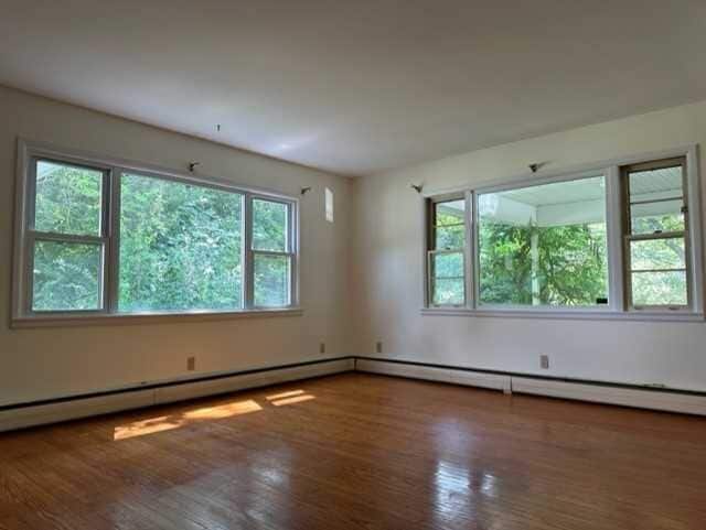 Building Photo - 205 Cedar Ave