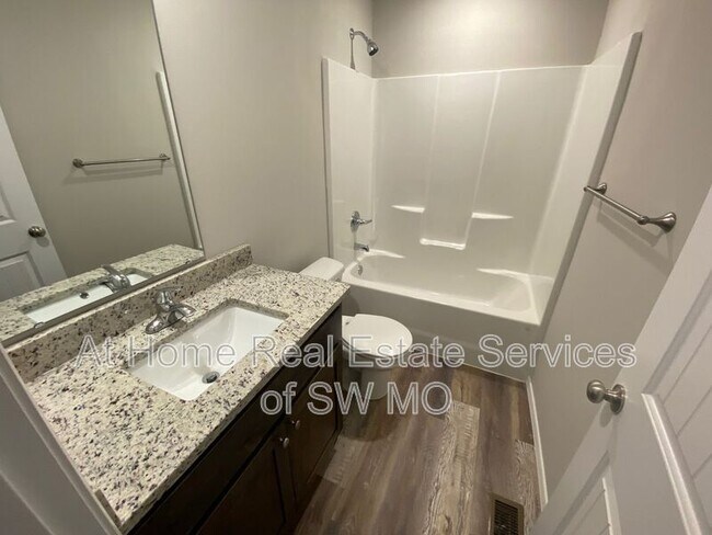 Foto del edificio - 632 S Southgate Dr