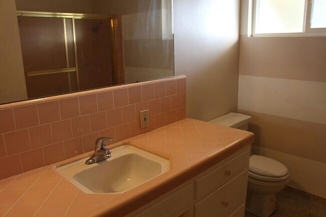 Foto del edificio - 1804 Duke Dr