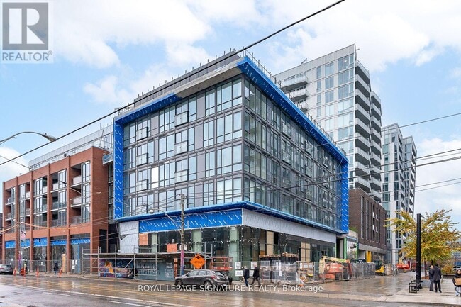 Building Photo - 665 Queen St E