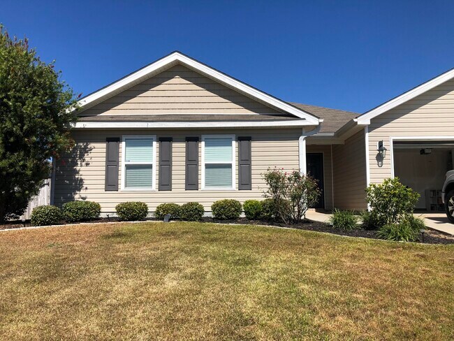 Building Photo - 3005 Raven Ln