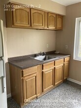 Building Photo - 109 Glenridge Pl