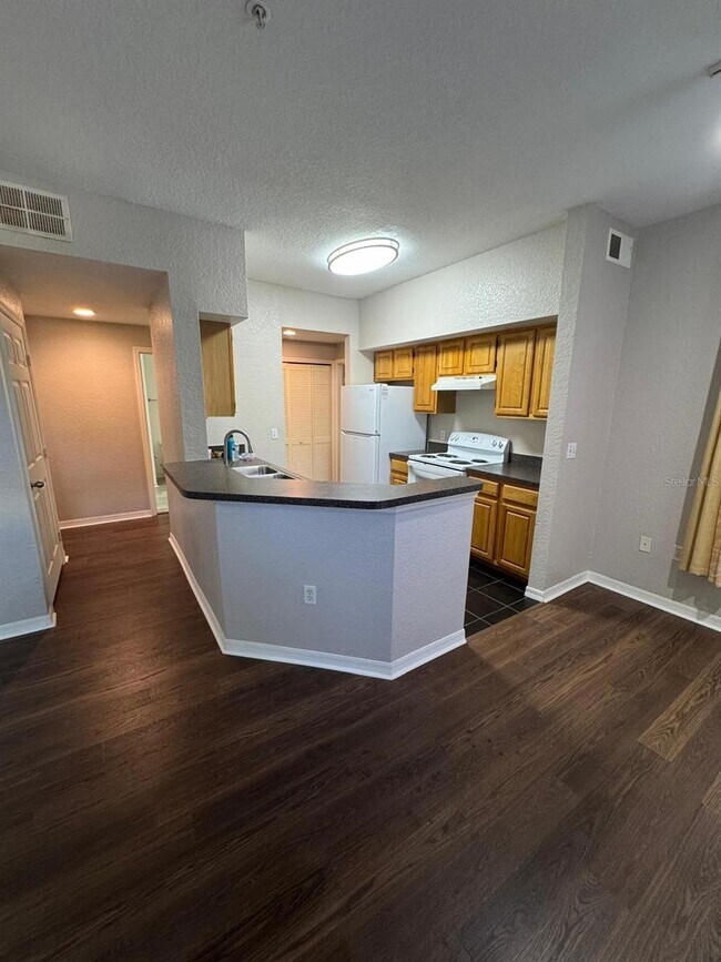 Foto del edificio - 5957 Westgate Dr