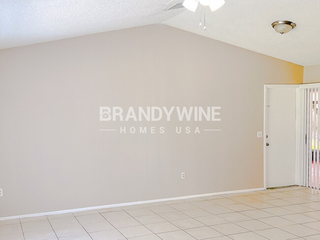 Building Photo - 5372 Pale Horse Dr