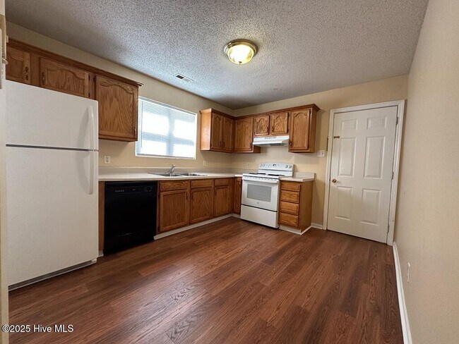 Foto del edificio - 502 Thyme Ct