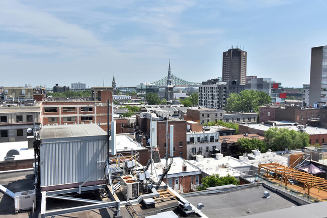Building Photo - Neuf Cents Apartments for rent