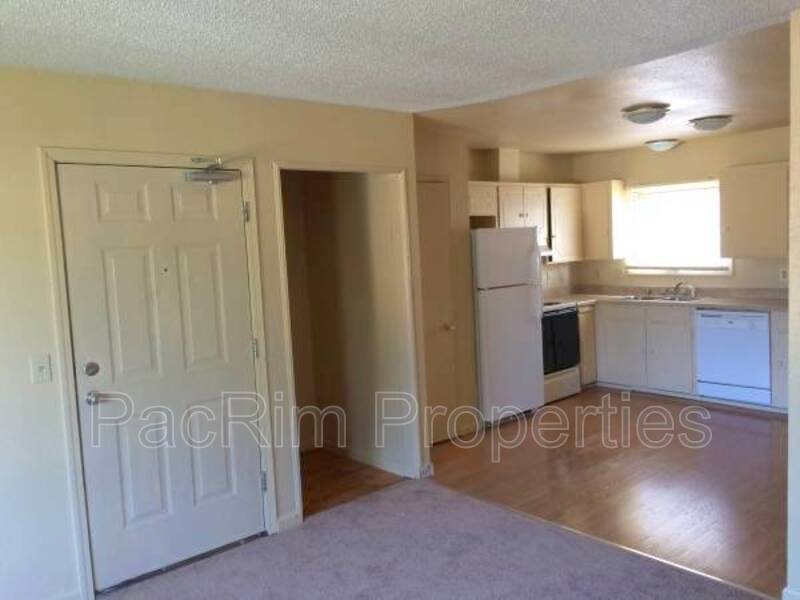 Primary Photo - 4000 E 9th Ave