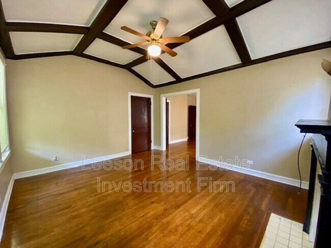 Foto del edificio - 3345 Alexander Ave