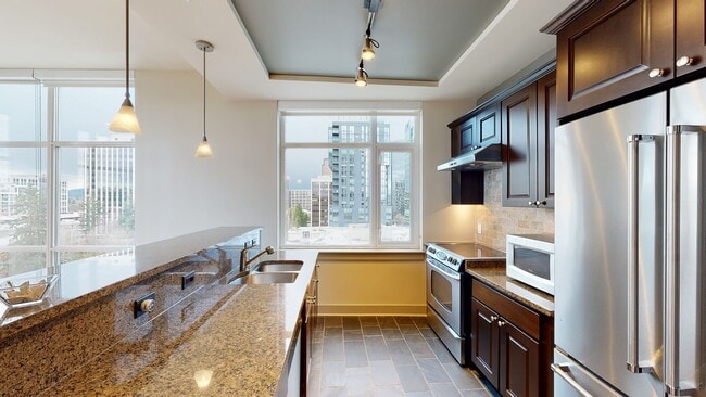 Interior Photo - TEN20