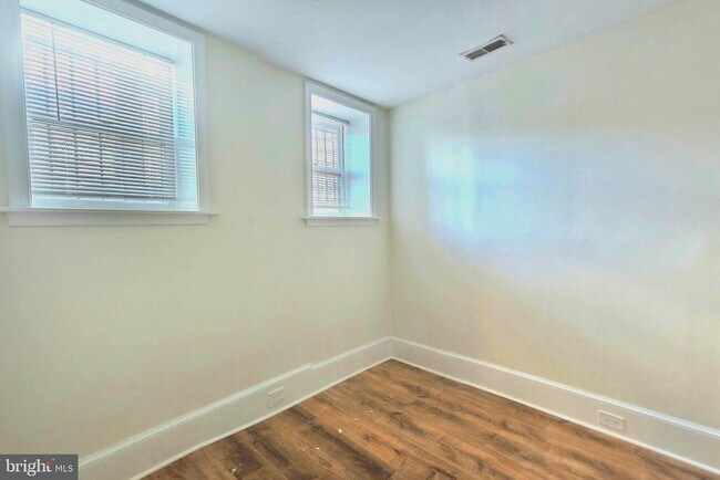 Foto del edificio - 1765 U St NW