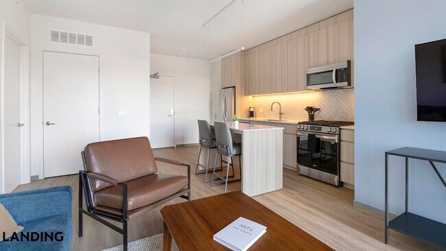 Foto del edificio - 513 S Damen Ave