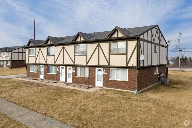 3752 W 73rd Pl - Merrillville 4 Plexes