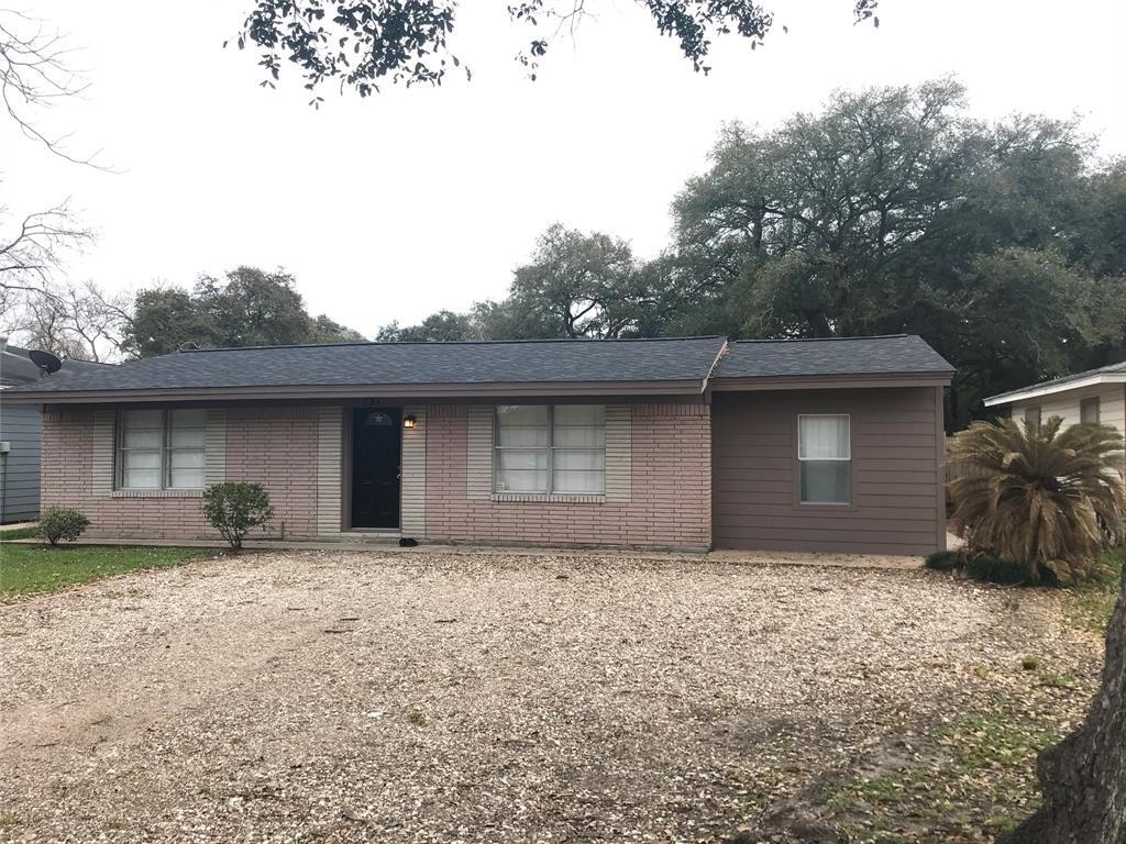 231 W Orchard St, Clute, TX 77531 House for Rent in Clute, TX