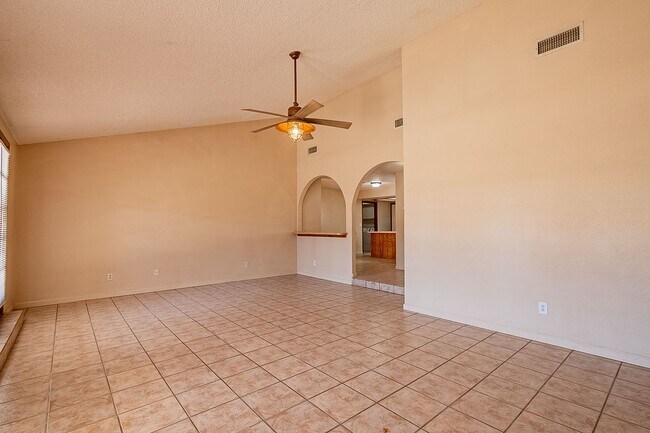 Foto del edificio - Condo for Rent