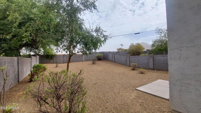 Foto del edificio - 1728 E Ocotillo Rd