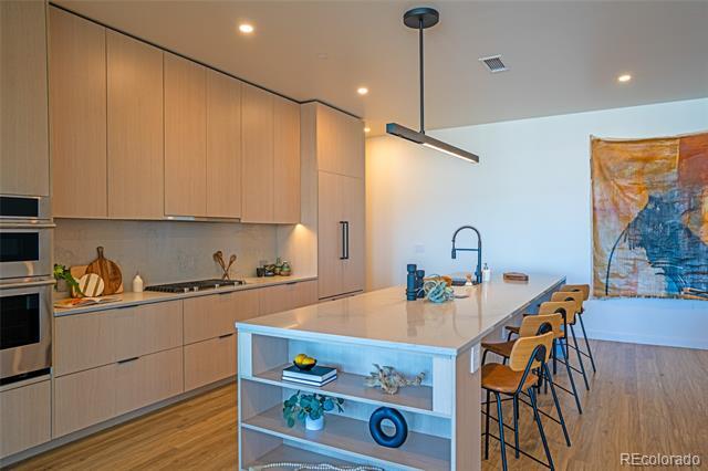 Foto del edificio - 3930 Blake St