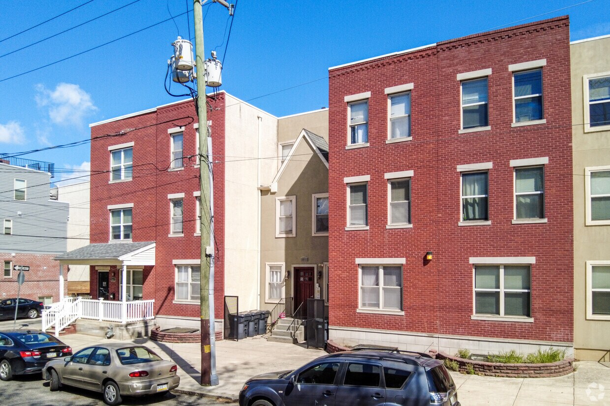 Building Photo - 4011 Baring St