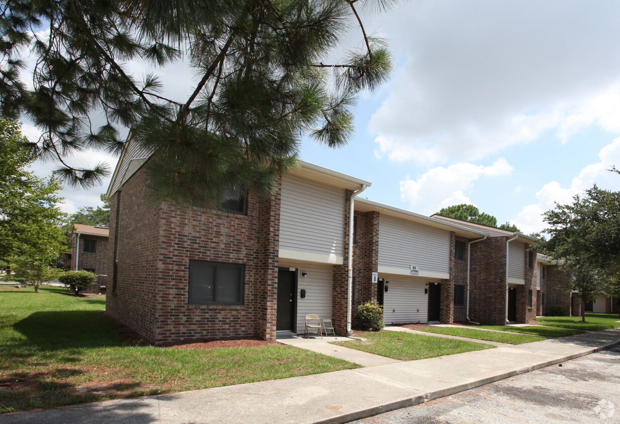 Foto del edificio - Centennial Townhomes East