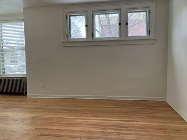 Building Photo - Sharon Apt - 906-908 N 34th Street