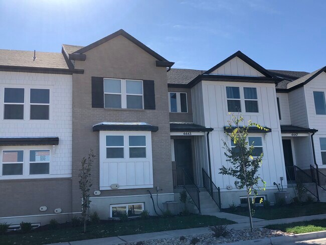Building Photo - 4443 W Monument Peak Dr