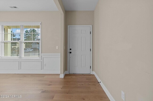 Foto del edificio - 204 Sandy Springs Rd