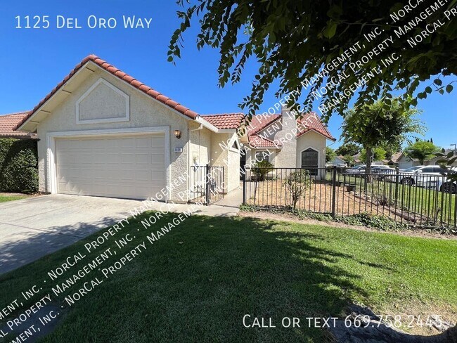 Building Photo - 1125 Del Oro Way