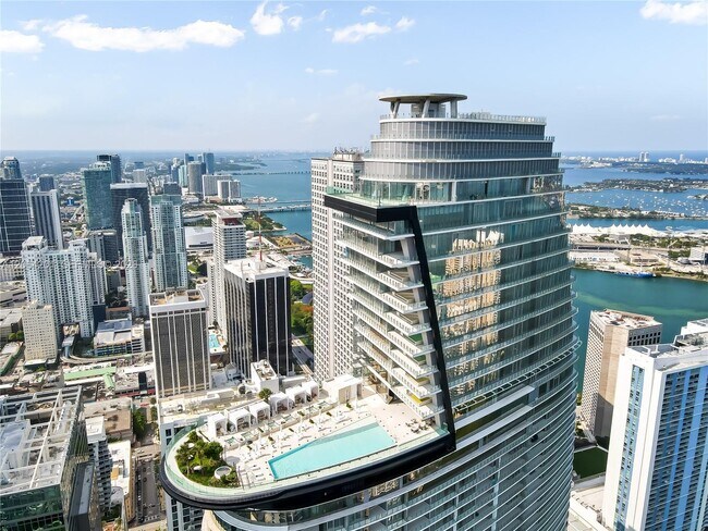 Foto del edificio - 300 Biscayne Blvd Way
