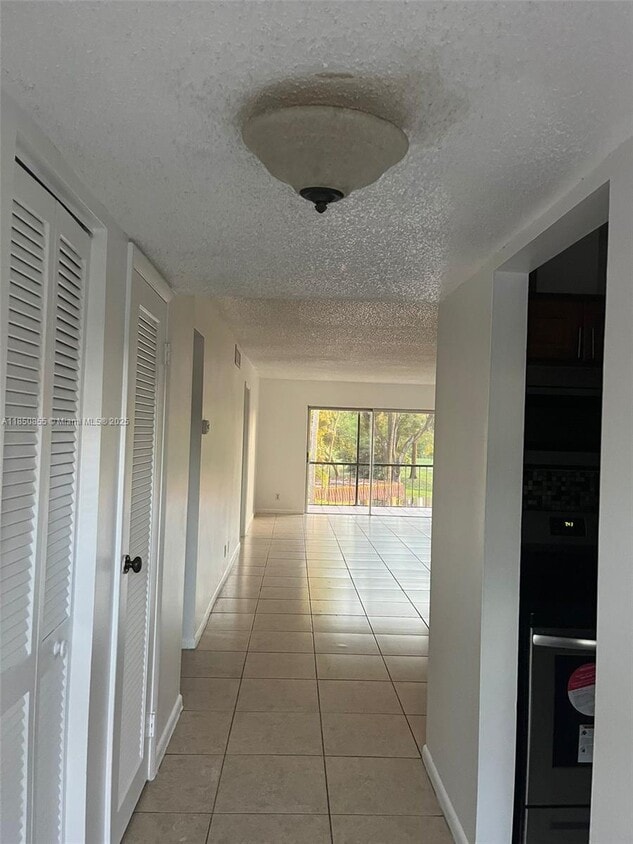 Foto principal - 6361 N Falls Cir Dr