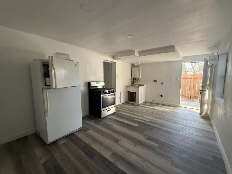 Photo - 231 E Lubbock St (San Antonio, TX)