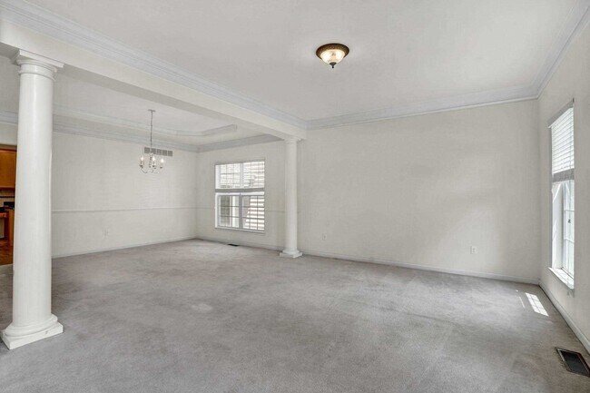 Building Photo - 209 Roosevelt Dr