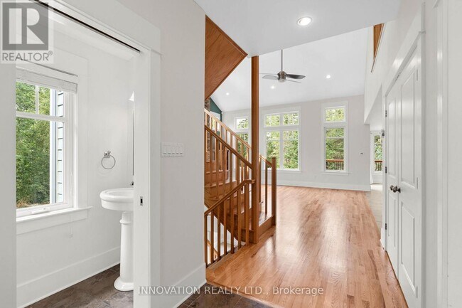 Building Photo - 199 Blackberry Way