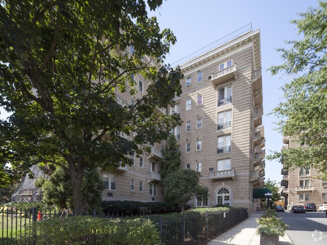 Building Photo - Northbrook Condominium I