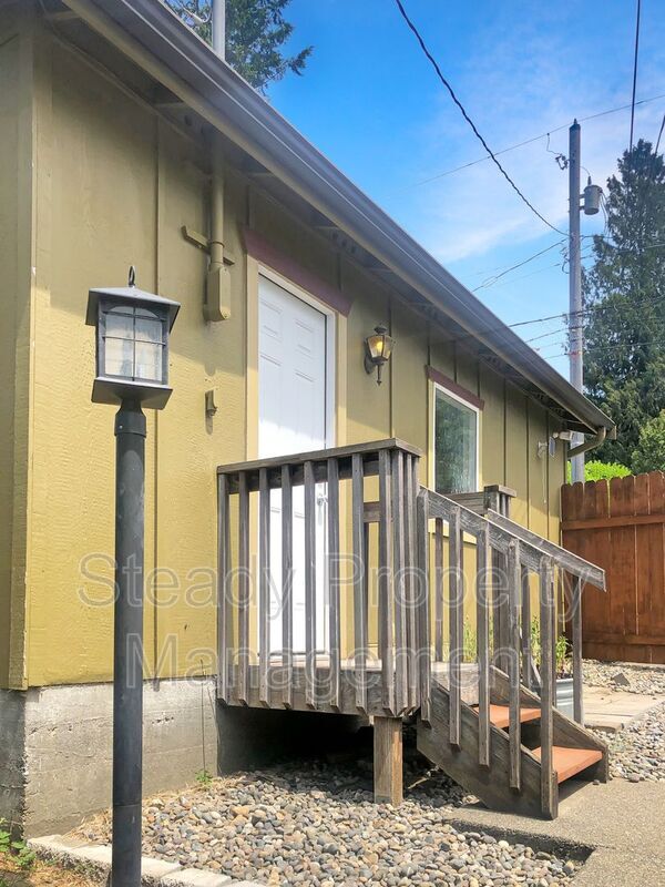 Building Photo - 1223 S Verde St