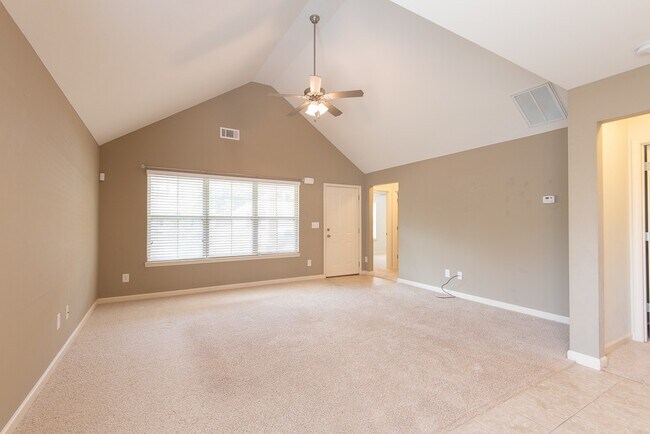 Foto del edificio - 2719 Brittany Lane