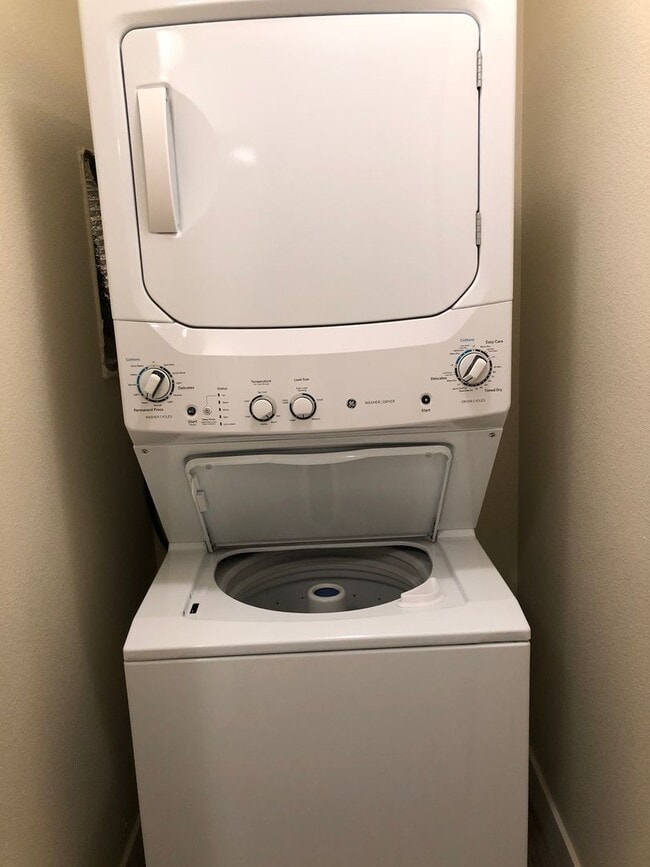 Interior Photo - Luxe Ripon Apartments