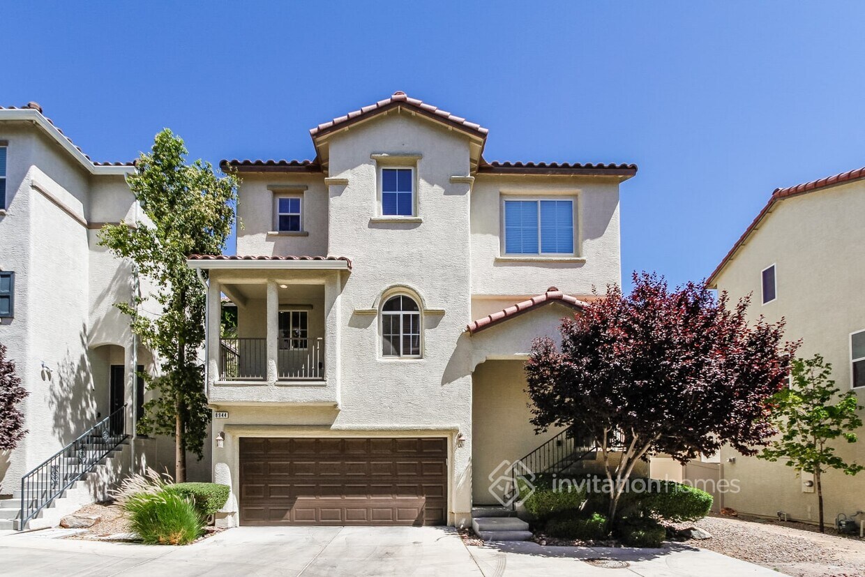 Foto principal - 8944 Candice Lee Ct