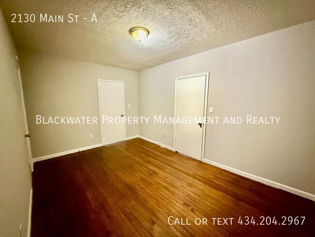 Photo - 2130 Main St Apartment