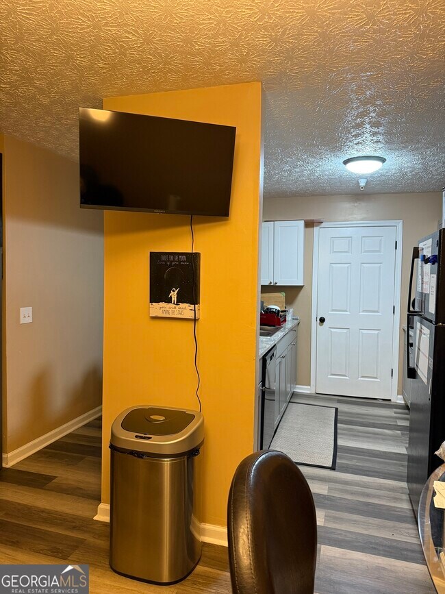 Building Photo - 5104 Fairington Village Dr