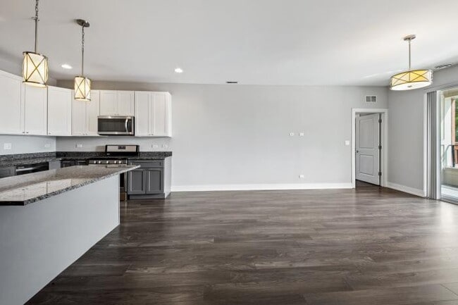 Foto del edificio - 2 bedroom in Glenview IL 60025