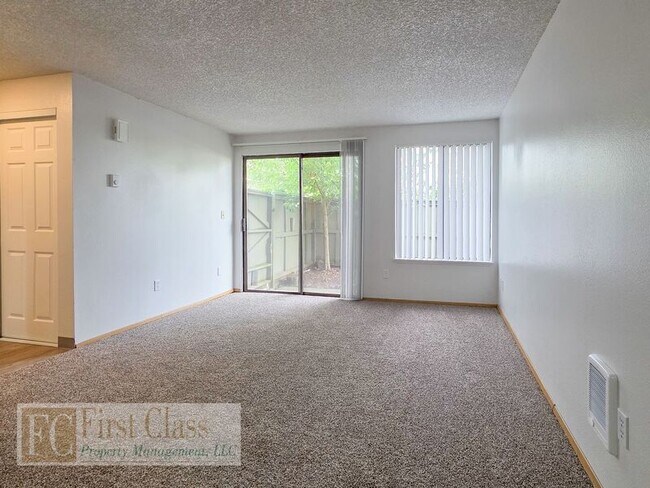 Foto del edificio - 4820 SW Murray Blvd
